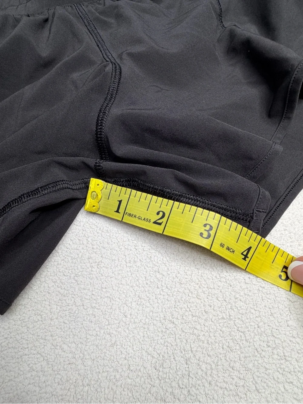Lululemon Hotty Hot Short II *Long 4"
•Black🖤 - Picture 12 of 15